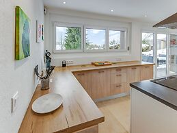 Beautiful Cottage in La Chaux With Jacuzzi