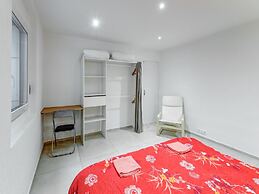 Beautiful Cottage in La Chaux With Jacuzzi