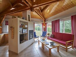 Tidy Bungalow With Dishwasher