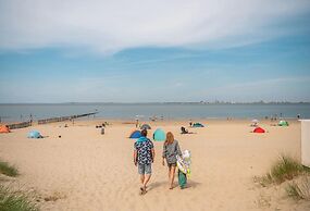 Cozy Chalet Near Beach at 600 m