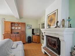 Superb House With Pool Near the Luberon