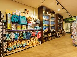 Restyled Bungalow, Near the Hunebed Center