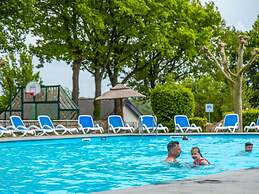 Comfortable Air-conditioned Chalet in Limburg