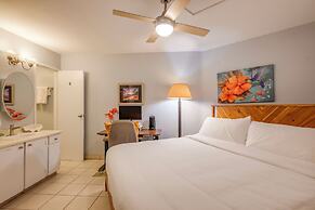 Romannas Golden Ray Oceanfront Condo (107055020)