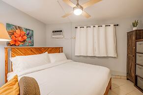 Romannas Golden Ray Oceanfront Condo (107055020)