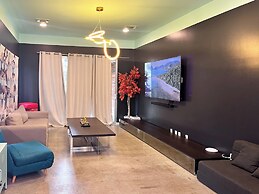 Massive Compound 20 Beds-6 min walk