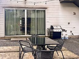 Massive Compound 20 Beds-6 min walk