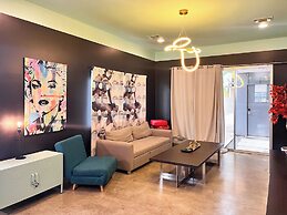 Massive Compound 20 Beds-6 min walk