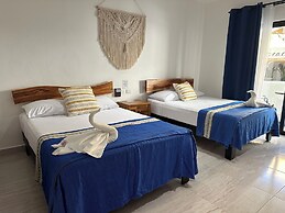 Plaza Nardos Hotel & Suites