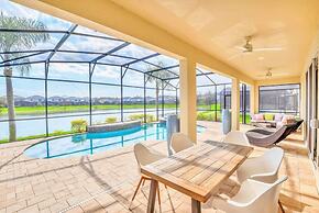 19 Guest Home w Pool Hot Tub Cinema BBQ