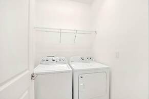 19 Guest Home w Pool Hot Tub Cinema BBQ