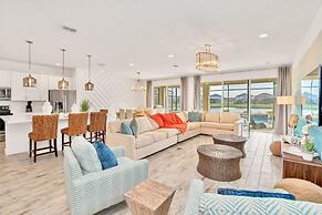 19 Guest Home w Pool Hot Tub Cinema BBQ