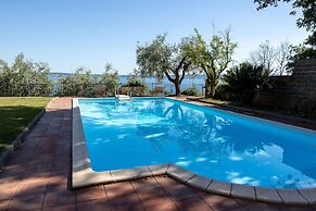 Olvietello With 3 Bedrooms and 3 Bathrooms