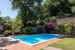 Olvietello With 3 Bedrooms and 3 Bathrooms