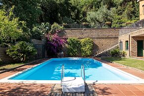 Olvietello With 3 Bedrooms and 3 Bathrooms