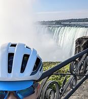 Niagara Creekside B&B