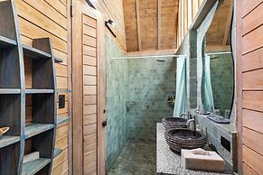 Lumbung Loft Villas in El Nido