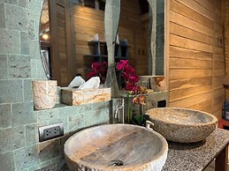 Lumbung Loft Villas in El Nido