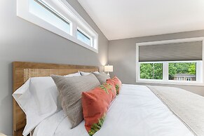 The Birches - Condotel in Lake Leelanau