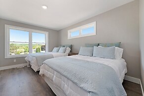 The Birches - Condotel in Lake Leelanau