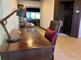 Kawarin Secret Hut Hotel and Resort