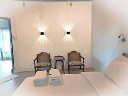 Kawarin Secret Hut Hotel and Resort