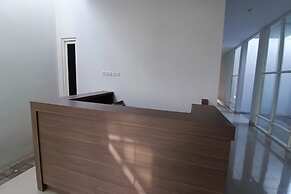 Capital O 94128 The Bale Teras't