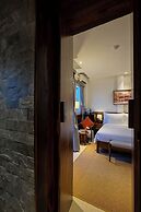 Nexus Nguyen Binh Khiem