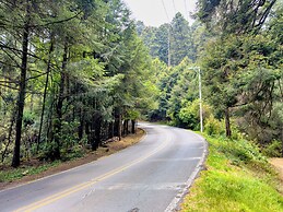 Scenic Haven Cozy Pet Friendly Retreat