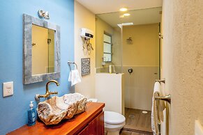 Scenic Haven Cozy Pet Friendly Retreat