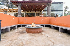 Scenic Haven Cozy Pet Friendly Retreat