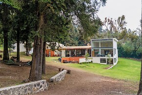 Scenic Haven Cozy Pet Friendly Retreat