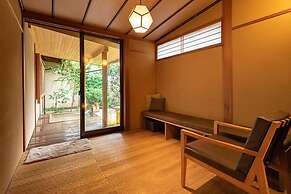 kanazawa yuwakuonsen yunode