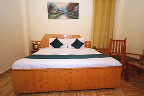 Goroomgo Mareema Pure Veg Hotel Manali