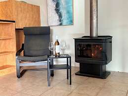 Pool & Putt Paradise