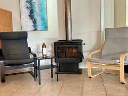 Pool & Putt Paradise