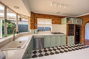 A Fairy Wren Cottage