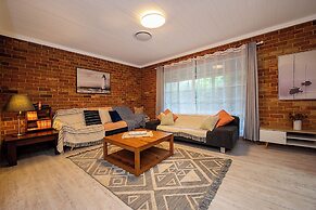 A Fairy Wren Cottage