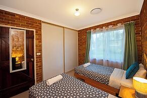 A Fairy Wren Cottage