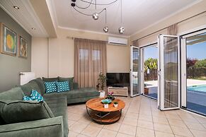 Madini Luxury Villa With Private Pool