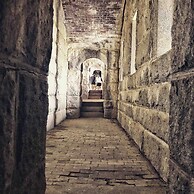 Cozy 2 BR by River- Crooked Steeple Hall