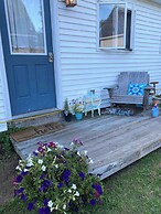 Cozy 2 BR by River- Crooked Steeple Hall