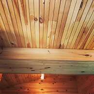 Cozy 2 BR by River- Crooked Steeple Hall