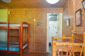 Titanic's Nipa Huts by Hiverooms