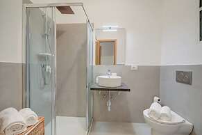 Comfort Tra Fiume E Pini