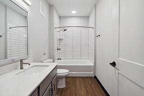 CozySuites at Block20