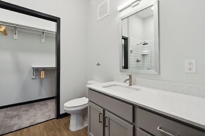 CozySuites at Block20