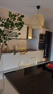 Modern Elegant Apt in Glyfada w Balcony