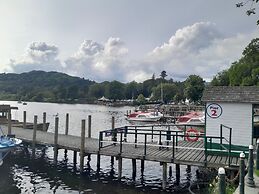 Hi Ho Steps Bowness On Windermere Apartment
