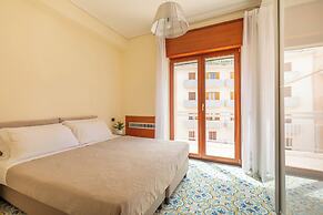 YourHome - Domus Apartment